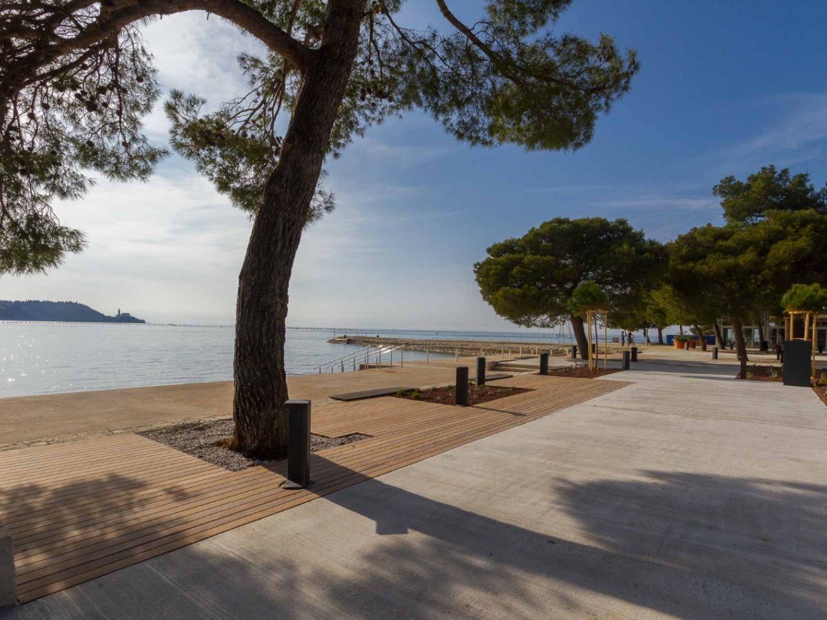 5 strunjan plaza 2 of 28