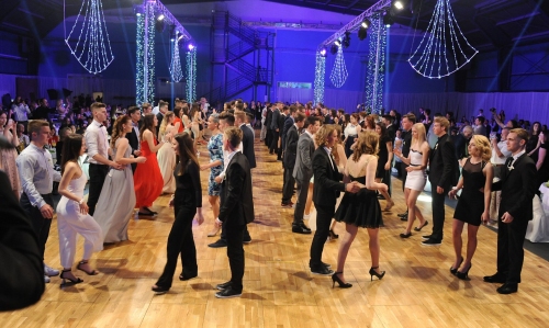 Prom dance