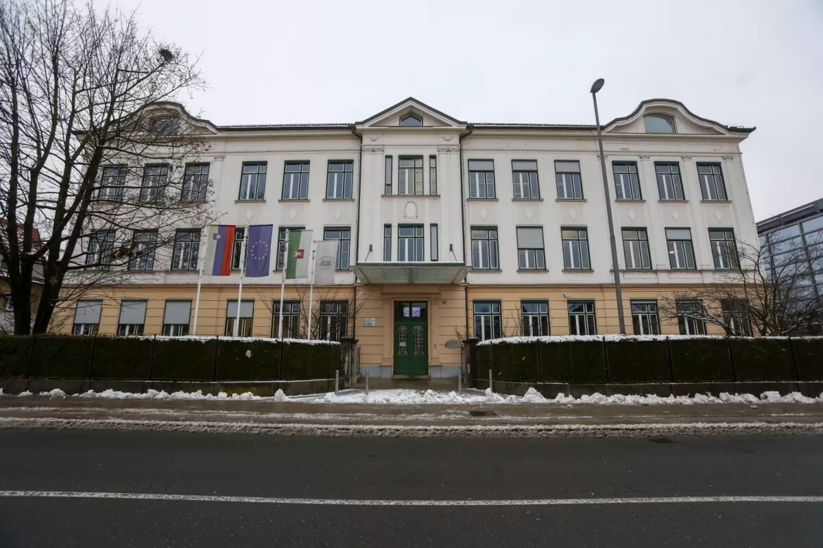 Gimnazija Moste